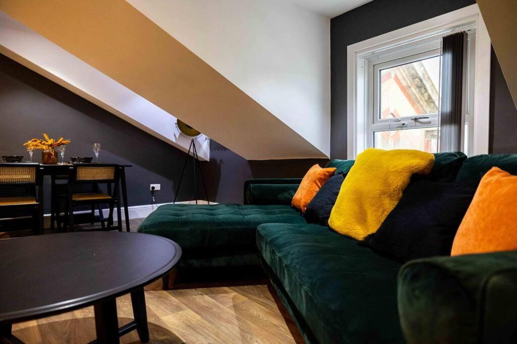 Valentine Apartments Presented By The V Group Blackpool Eksteriør billede