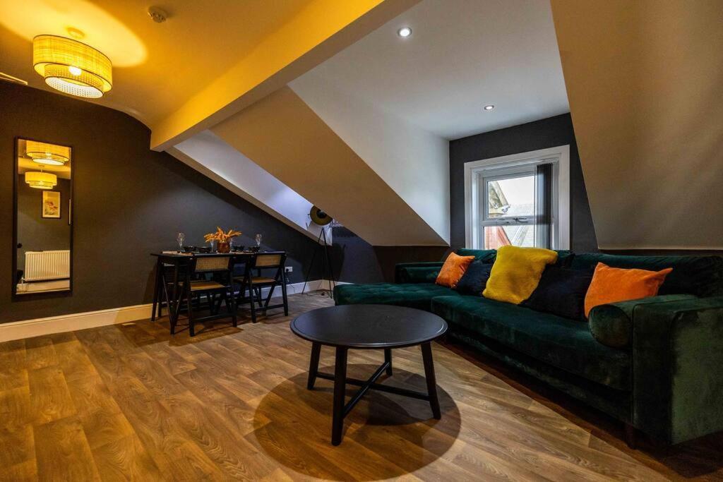 Valentine Apartments Presented By The V Group Blackpool Eksteriør billede